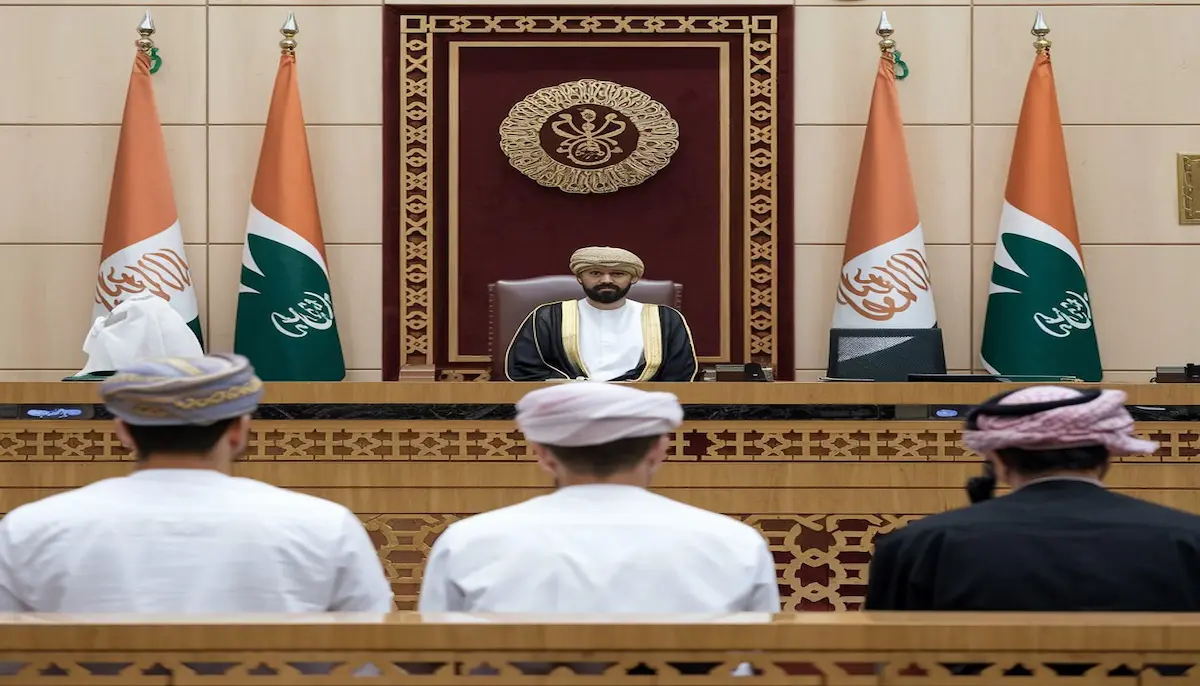 كيف تتم إجراءات الطلاق في سلطنة عمان: شرعًا وقانونًا